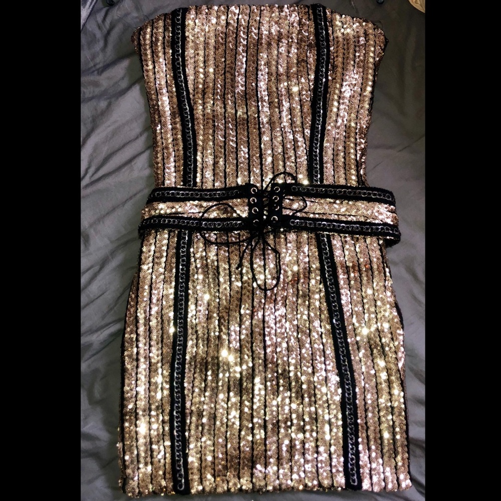 ‘Jadey sequence’ Gold strapless dress